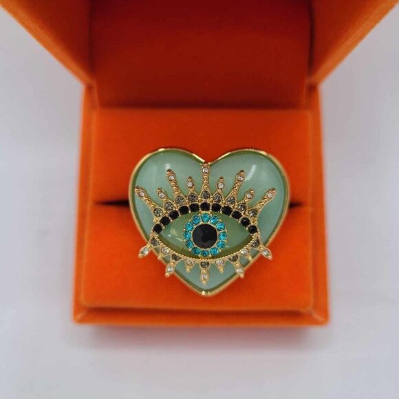 Kurt Geiger Evil Eye Green Stone Heart Cocktail Ring size 7 NWT!  NEW! - Picture 4 of 9